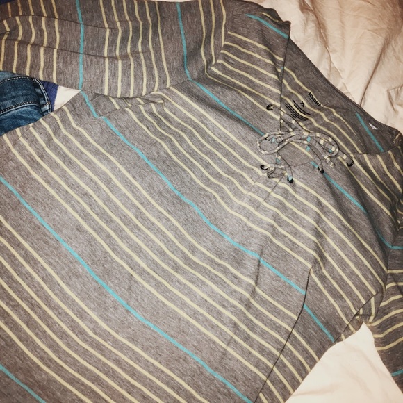 Bundle of women’s clothes size medium - Picture 6 of 6